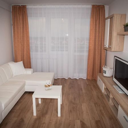 Anna Apartman ジュール エクステリア 写真